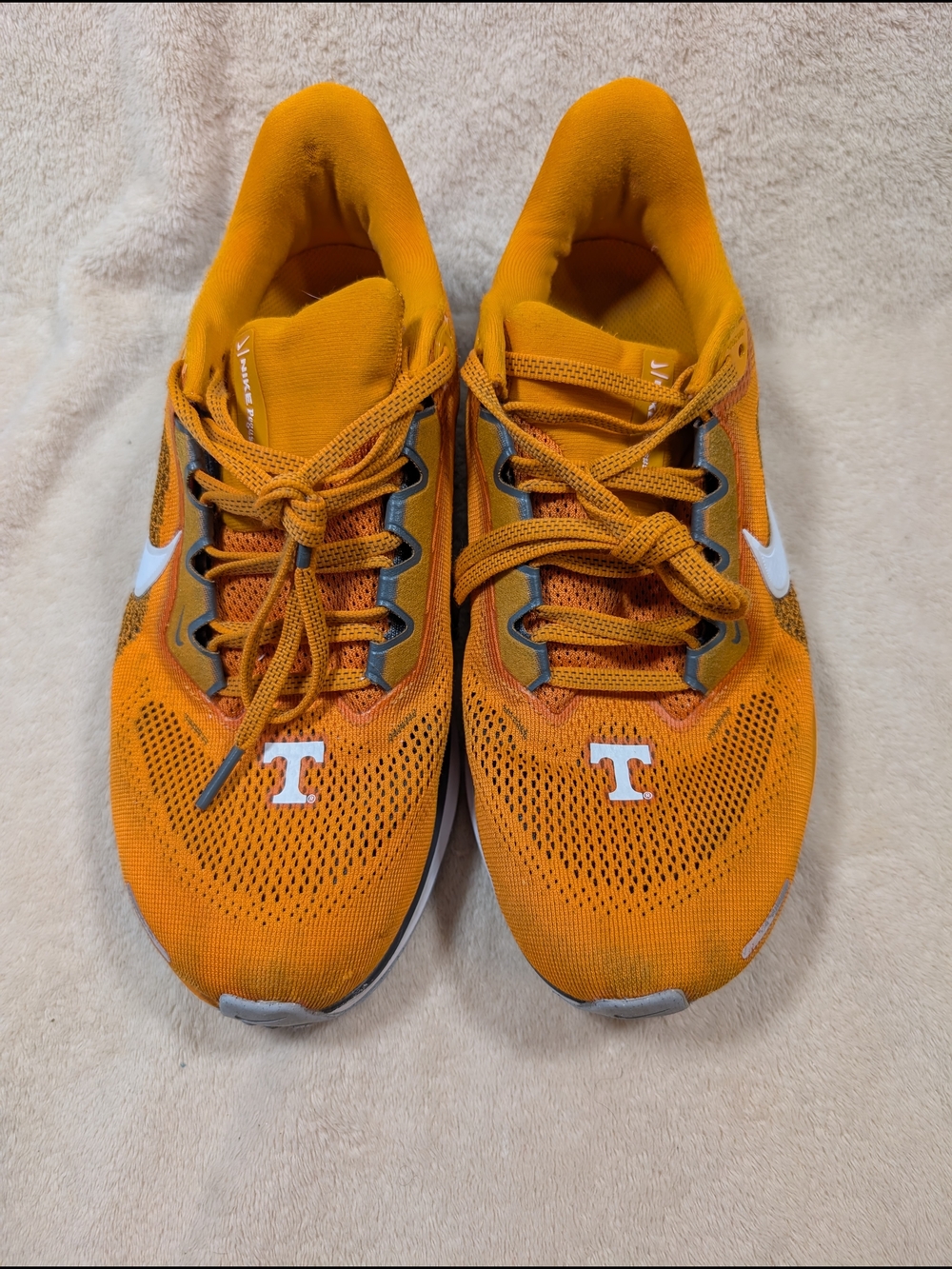 Nike Zoom Pegasus Tennessee Volunteers UT Orange Running Shoes Size 7